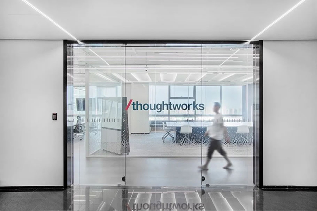 昭通钱柜qg777官方网站装璜设计公司图册